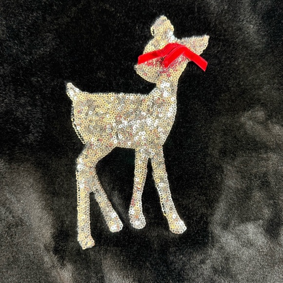 Black Kids Soft Sweater with Silver Reindeer Design Size S(7/8) - Picture 3 of 6